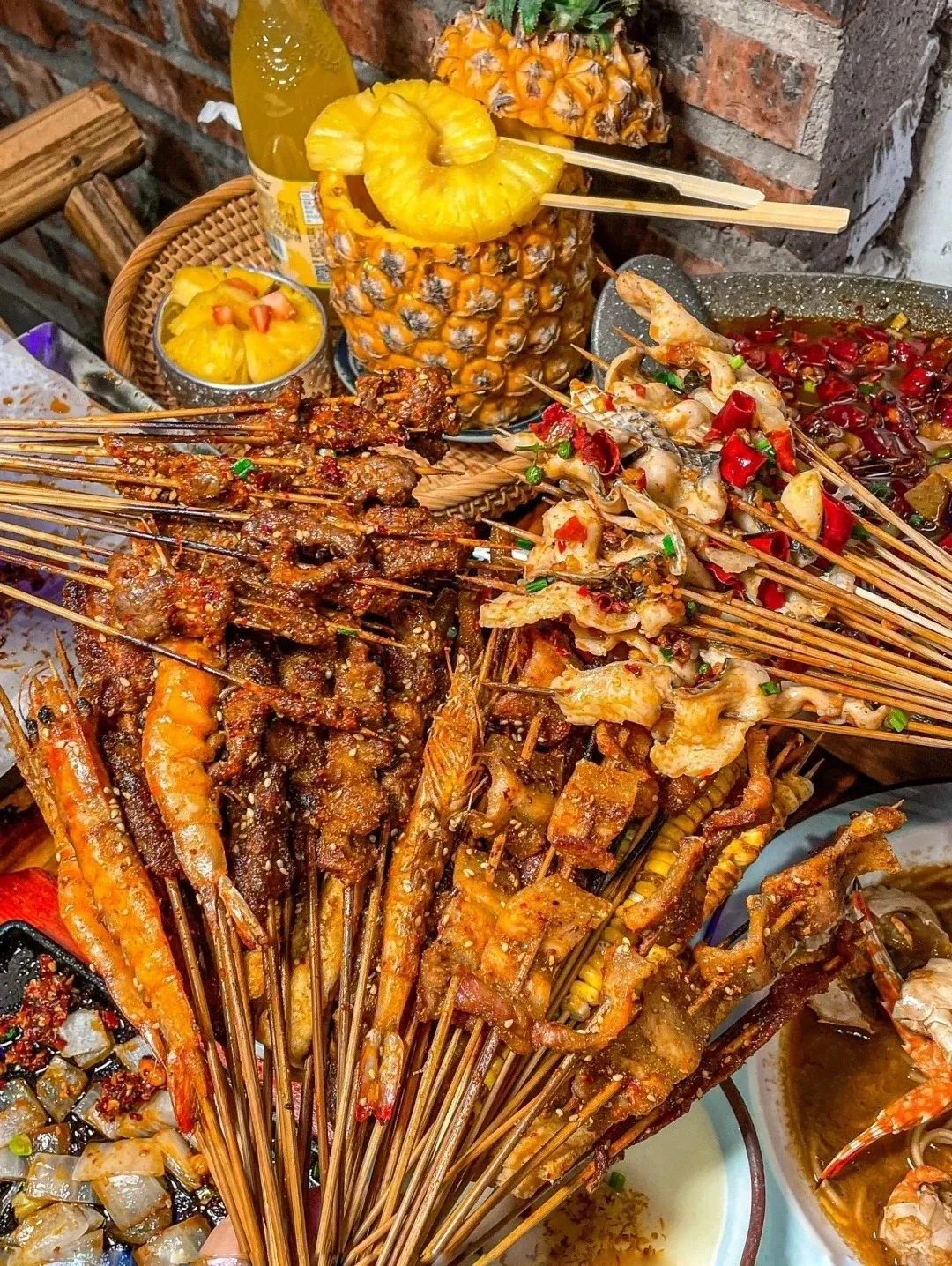 Zibo-style barbecue skewers with small grills