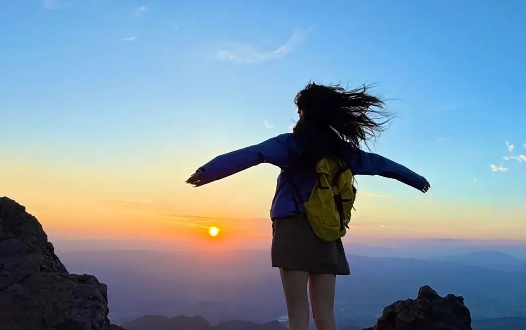 sunshine, author of China Travel Kit