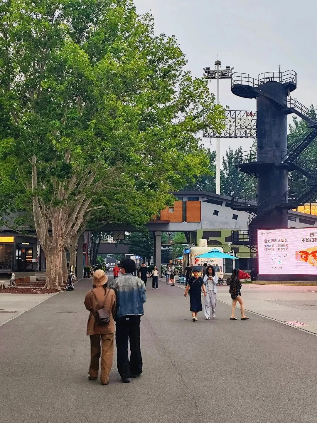 A creative lane in Beijing's 798 Art District