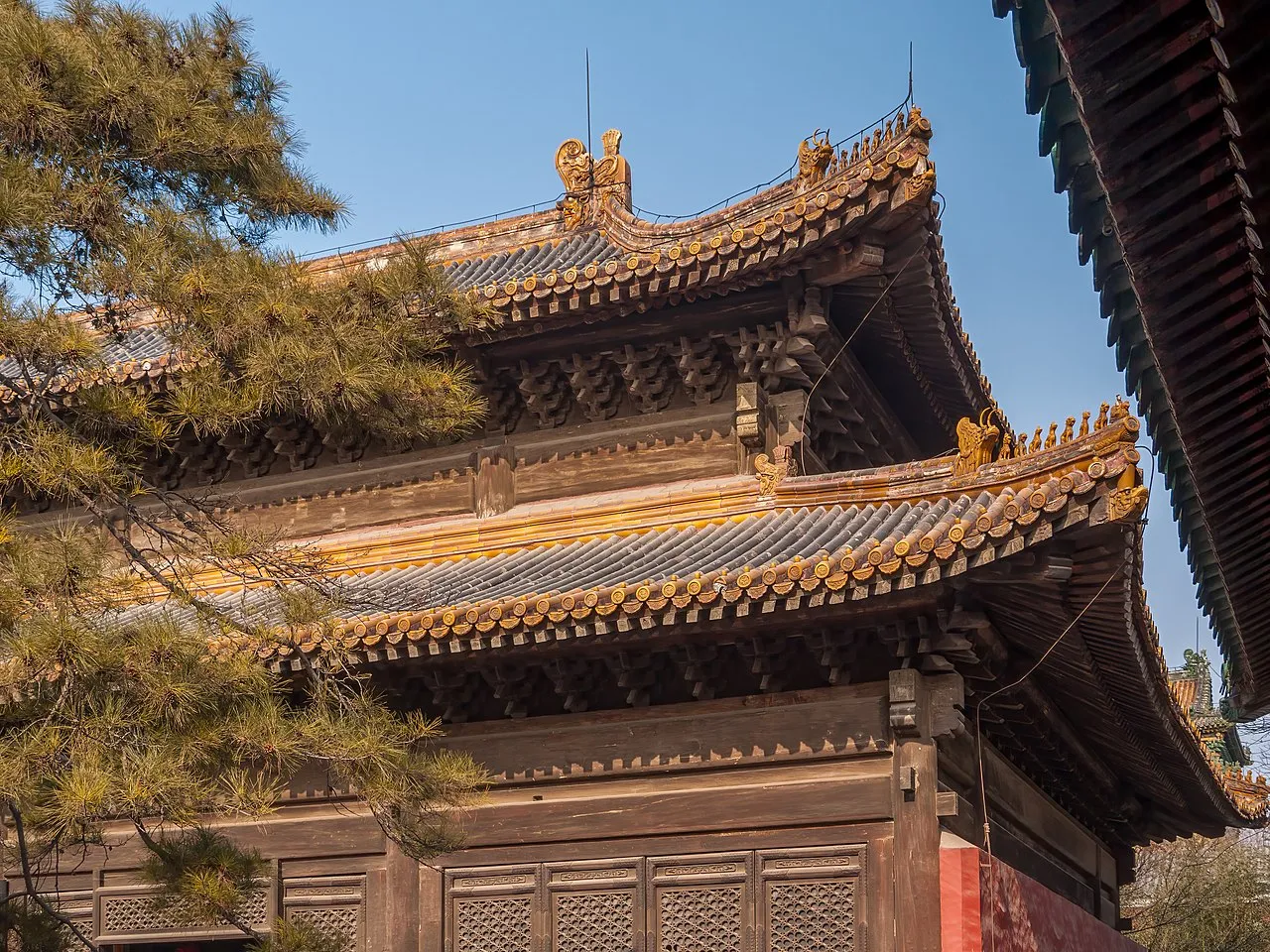 Pavilions and bridges of Beihai Park