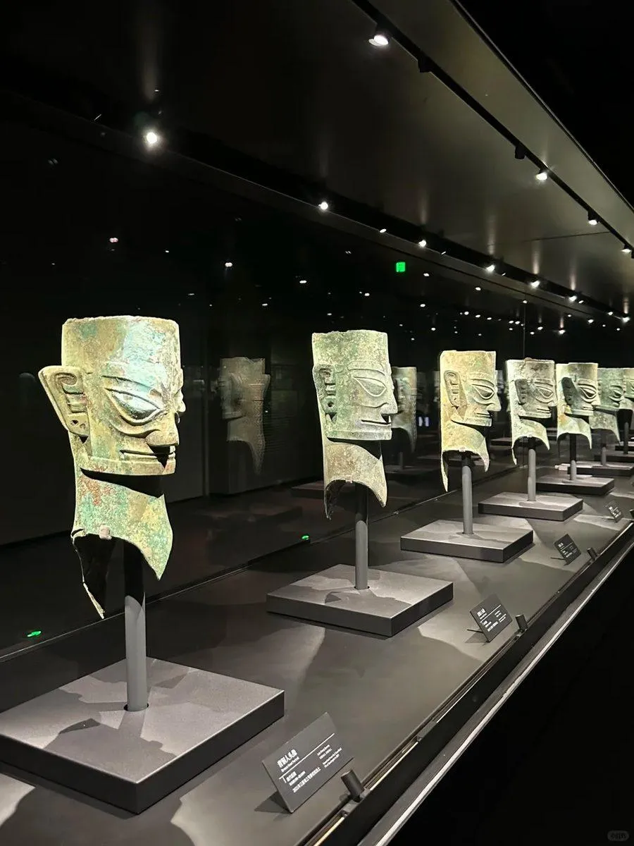 The Bronze Sacred Tree at Sanxingdui