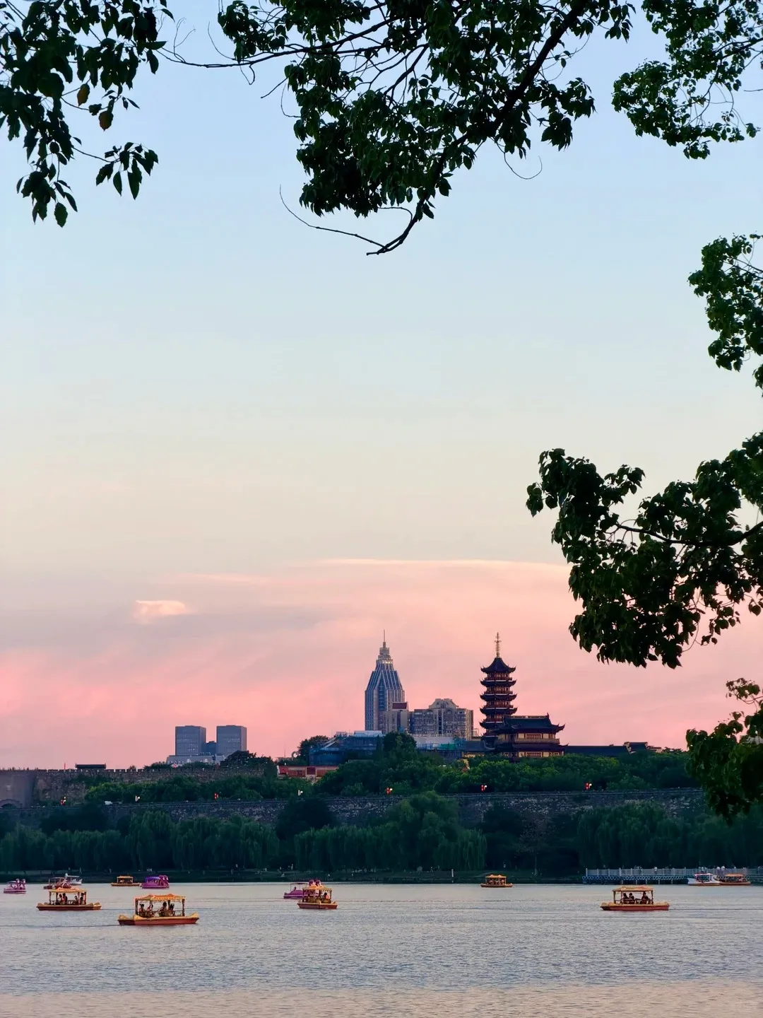 Xuanwu Lake, Nanjing
