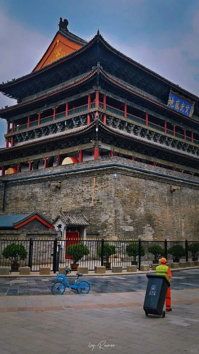 Xi'an Bell Tower illuminated at night